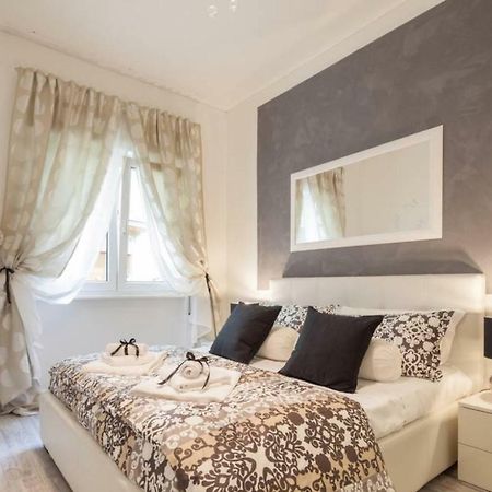 Residenza Arena Apartment เวโรนา ภายนอก รูปภาพ