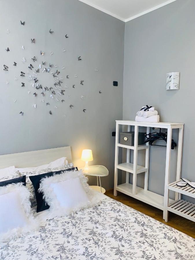 Residenza Arena Apartment เวโรนา ภายนอก รูปภาพ