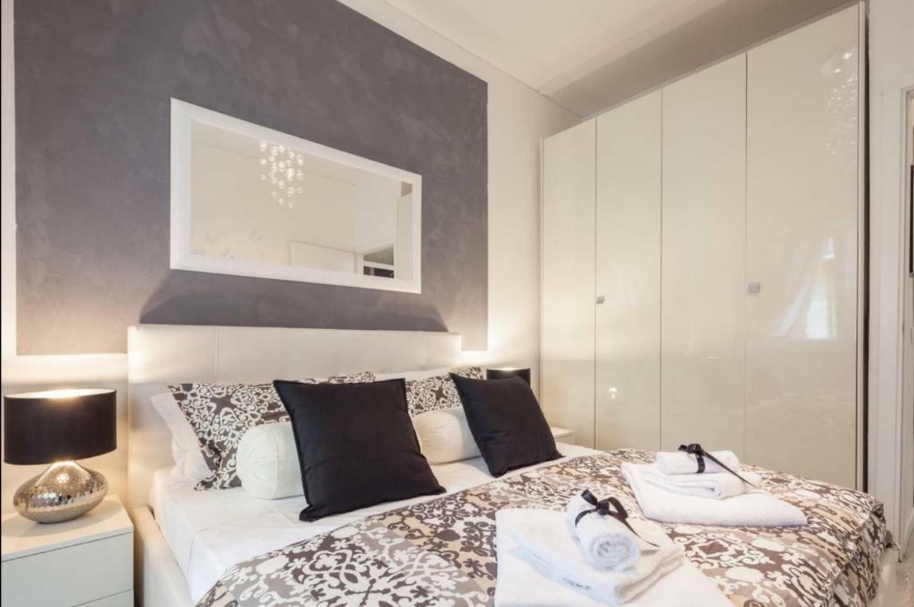 Residenza Arena Apartment เวโรนา ภายนอก รูปภาพ