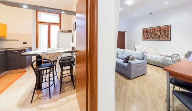 Residenza Arena Apartment เวโรนา ภายนอก รูปภาพ