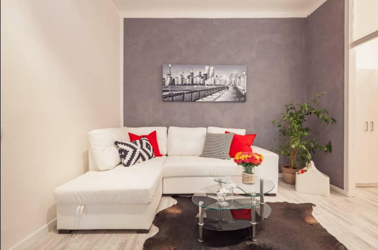Residenza Arena Apartment เวโรนา ภายนอก รูปภาพ