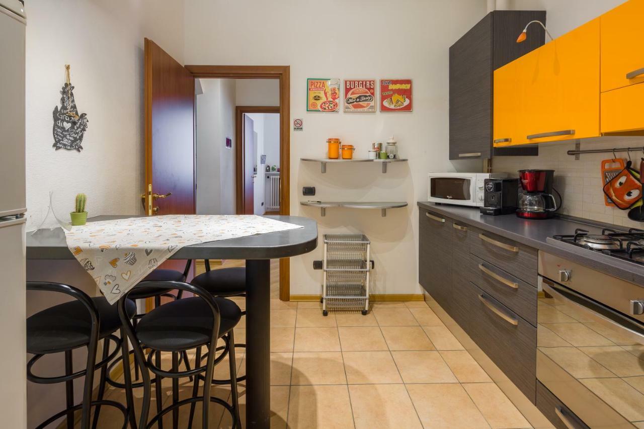 Residenza Arena Apartment เวโรนา ภายนอก รูปภาพ